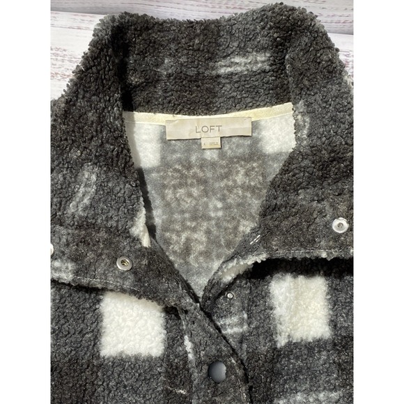 Loft Women Sherpa Plaid Black & White LS Jacket Snap Collar Size Large Pull Over - Picture 4 of 9
